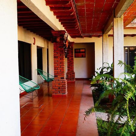 Hospedaje La Hoja Tepoztlan Exterior photo