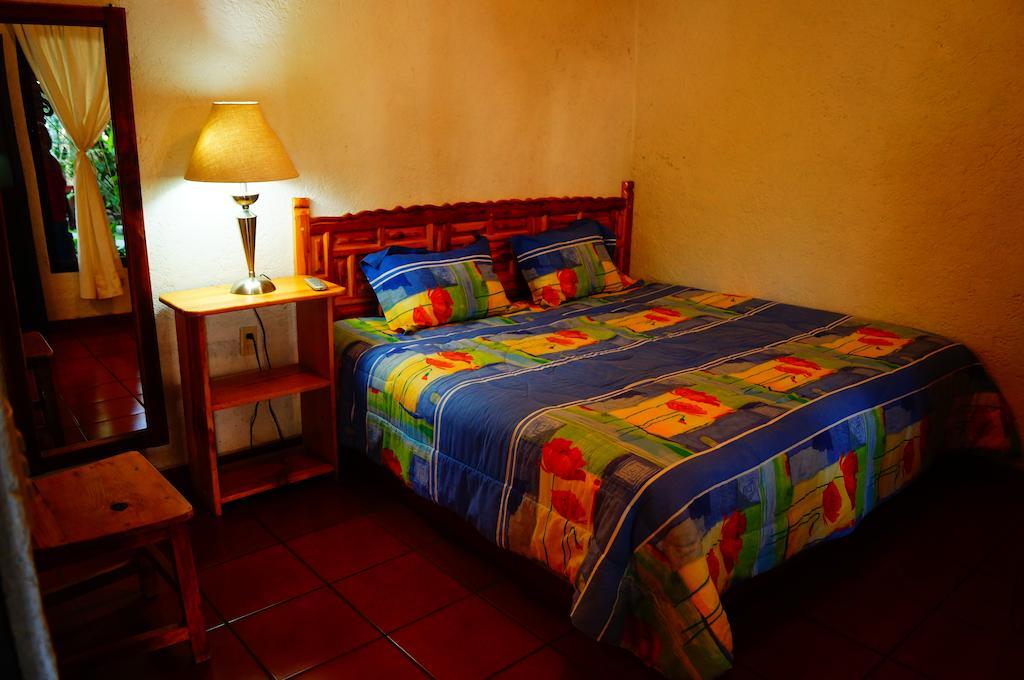 Hospedaje La Hoja Tepoztlan Exterior photo